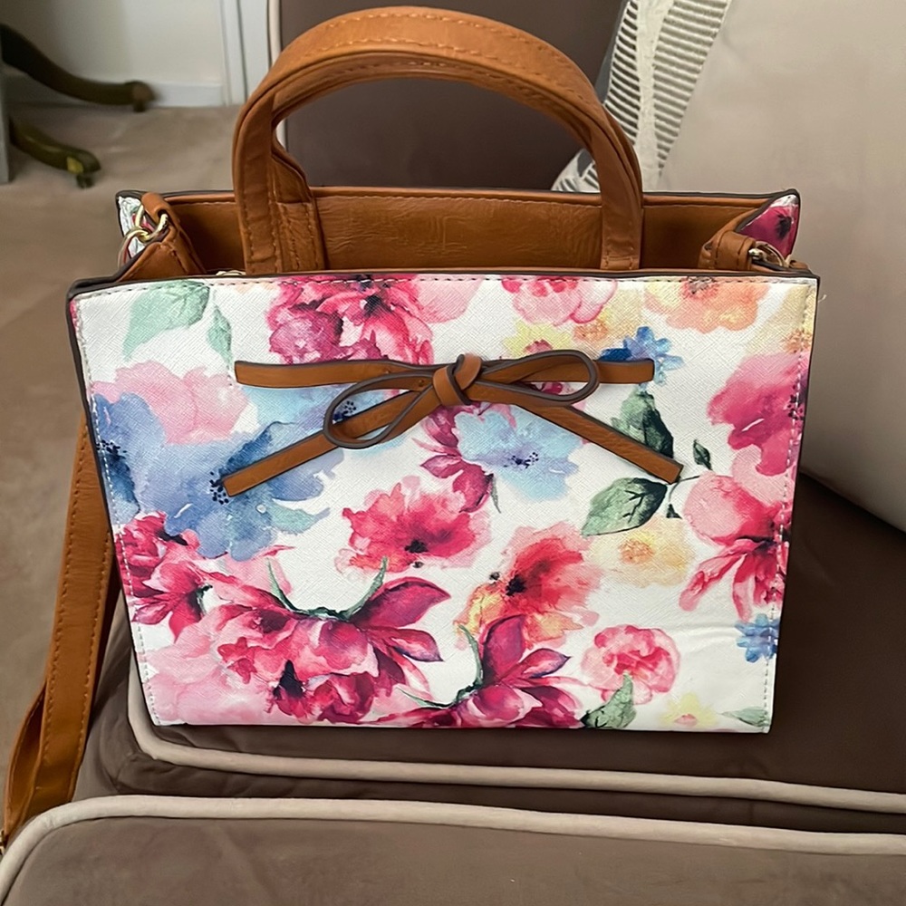 Brand New Del Mano Floral Handbag